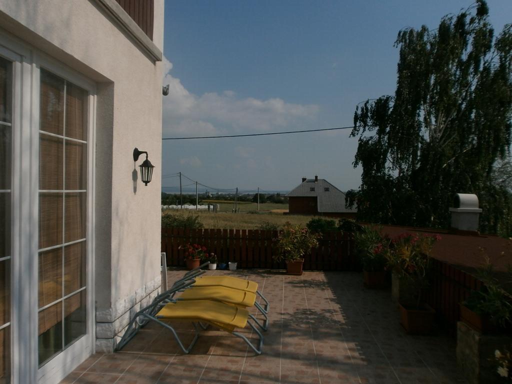 Fehér Rózsa Apartman Cserszegtomaj Extérieur photo