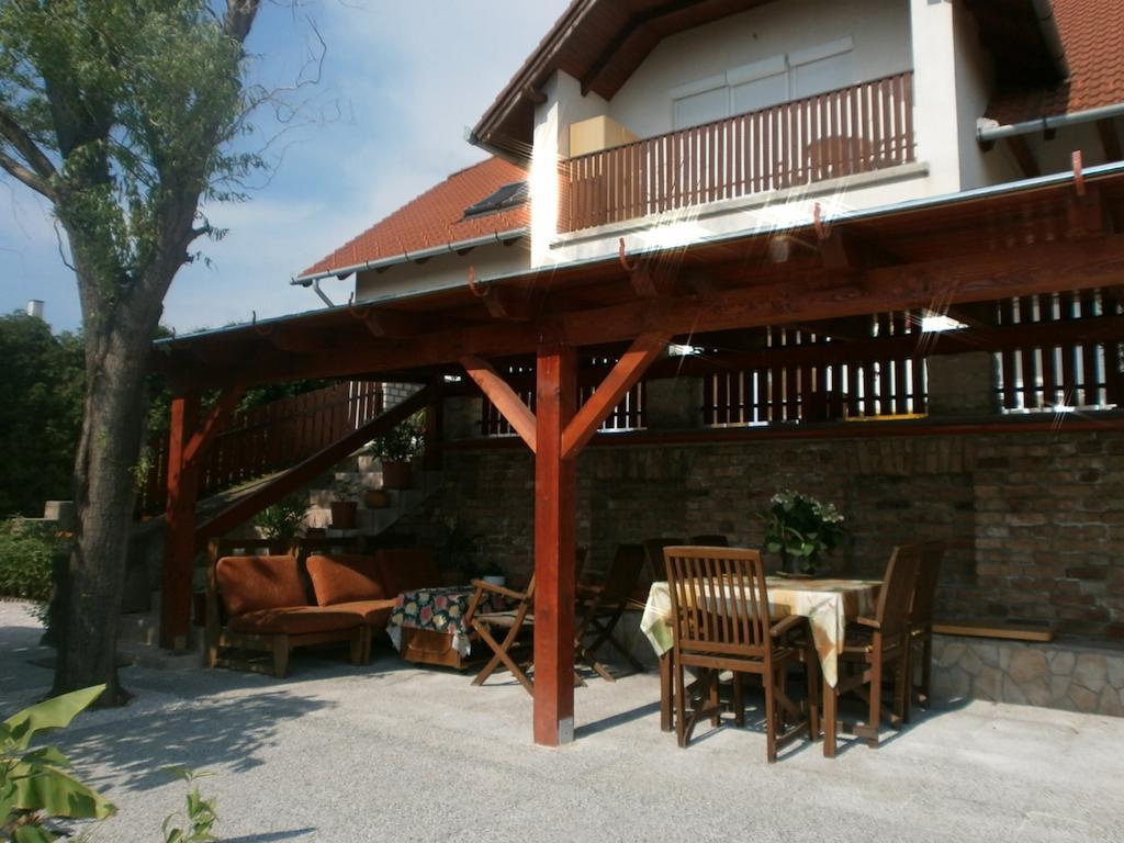 Fehér Rózsa Apartman Cserszegtomaj Chambre photo